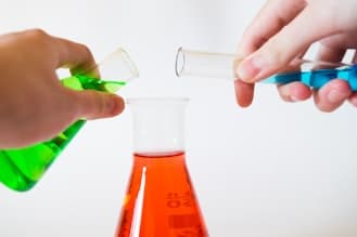 CCOHS Fact Sheet: Chemicals & Gases in the Workplace