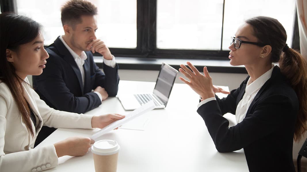 Expert Interviewing Techniques For Lawyers and Paralegals